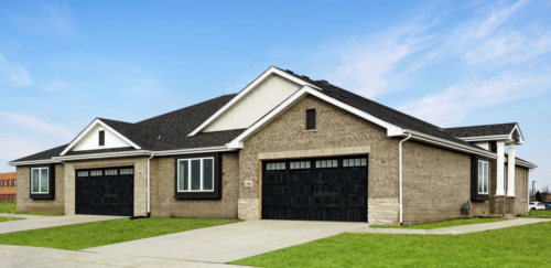 Duplex ranch style townhomes in the Misty Creek neighborhood located in Frankfort, IL, built by Flaherty Builders.